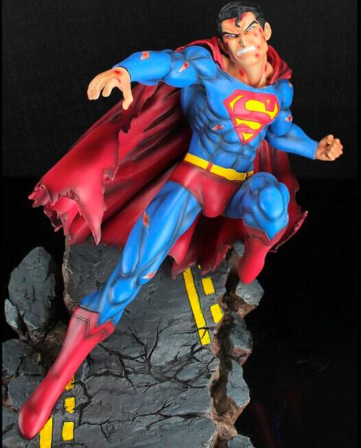 Goku vs. Superman Sammlerfigur