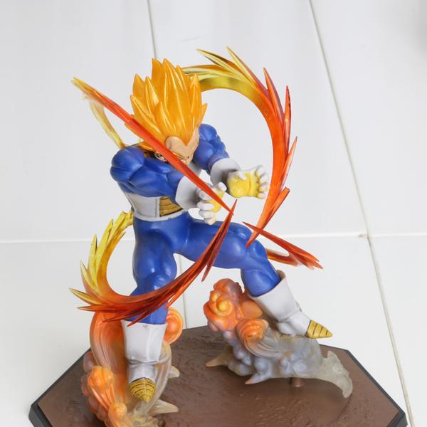 Figura DBZ Vegeta Final Flash