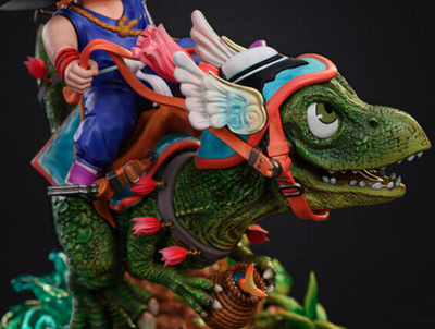 Figura Dragon Ball Goku Pequeña y Dinosaurio