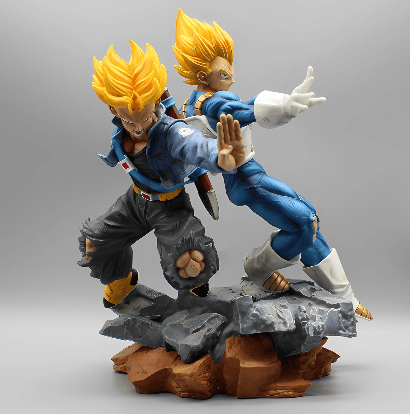 Figura Dragon Ball Vegeta y Trunks