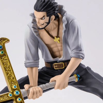 Figurine One Piece Mihawk Œil de Faucon