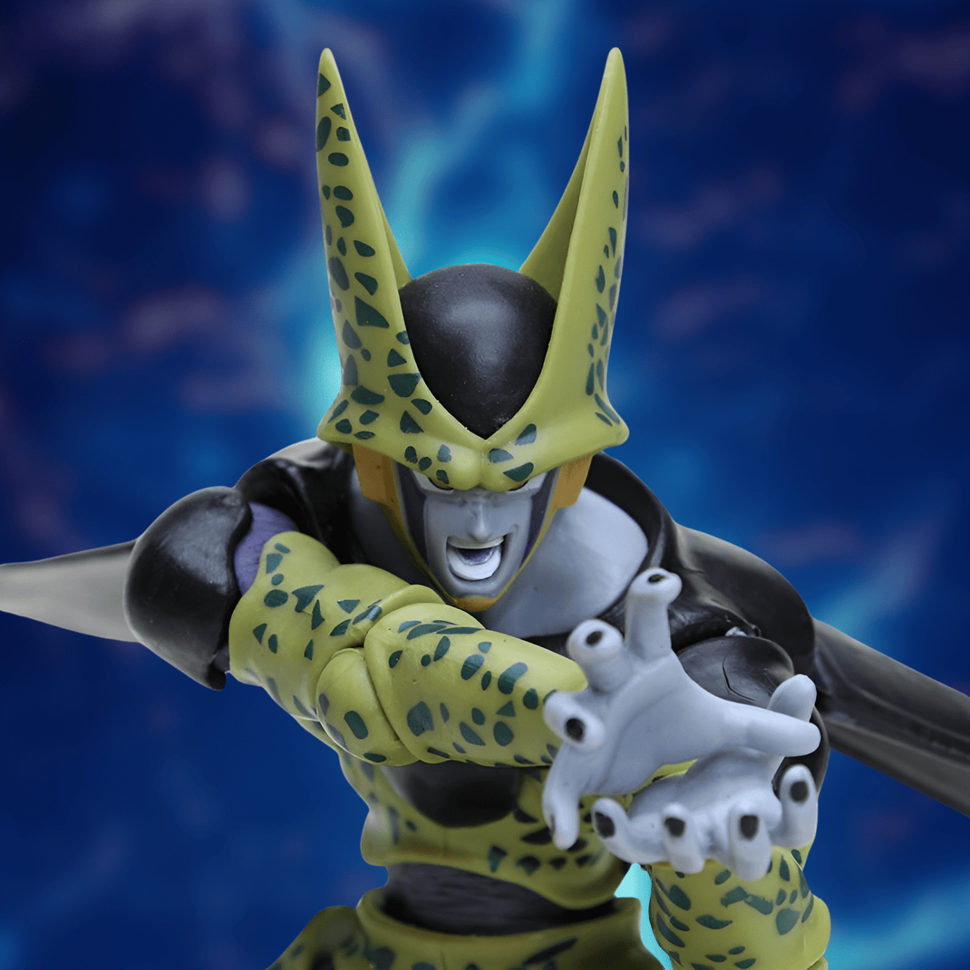 DBZ Cell Ultimate Form Figur