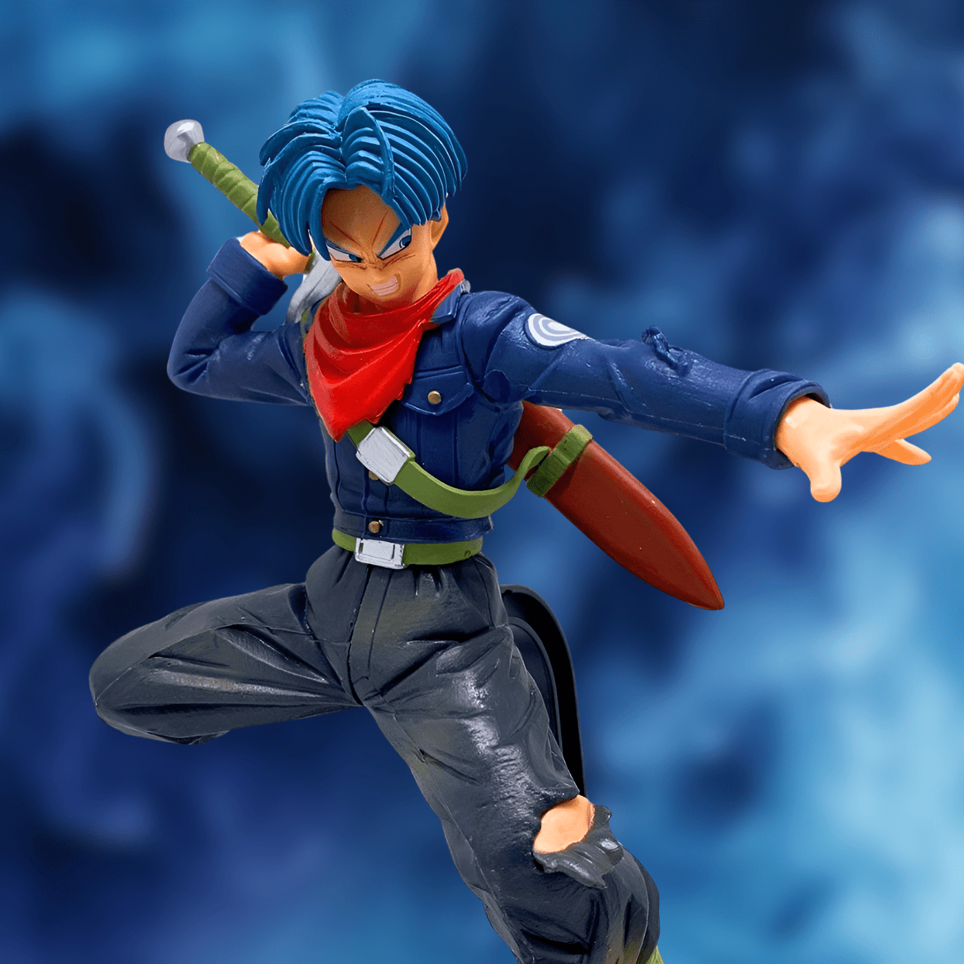 Figuras DBZ Trunks Normal y Super Saiyan