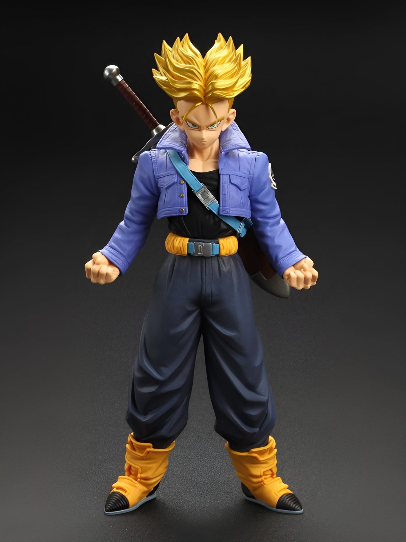 DBZ Trunks Figura Super Saiyan Adulto