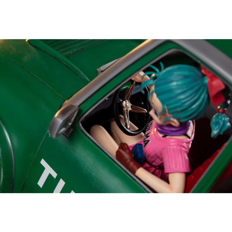 Sammlerfigur Bulma im Auto