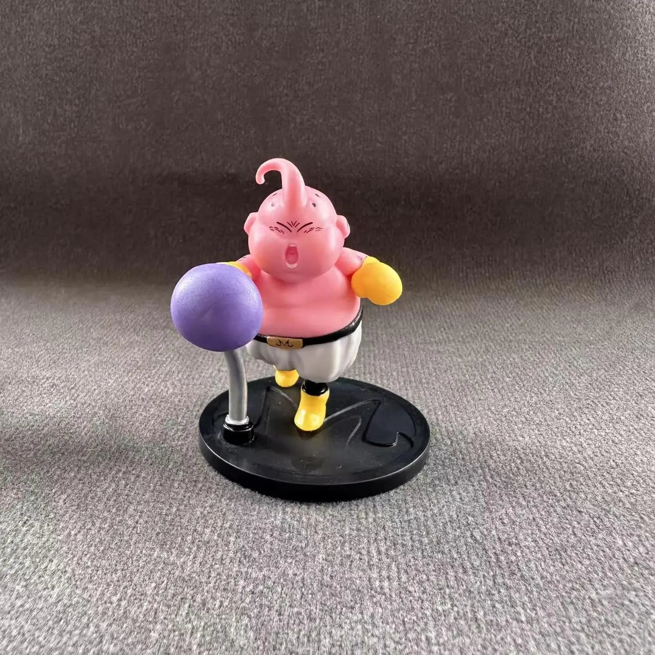 Figurines Dragon Ball Majin Buu Musculation