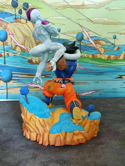 Figura Goku Muerde Freezer