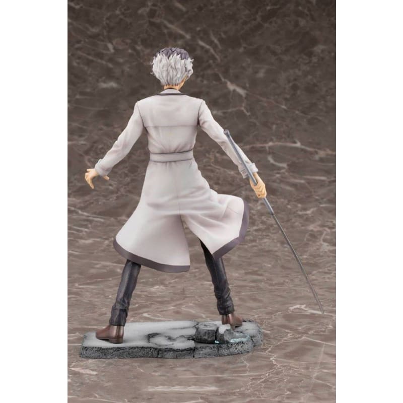 Figura de Ken Kaneki como inspector - Tokyo Ghoul™