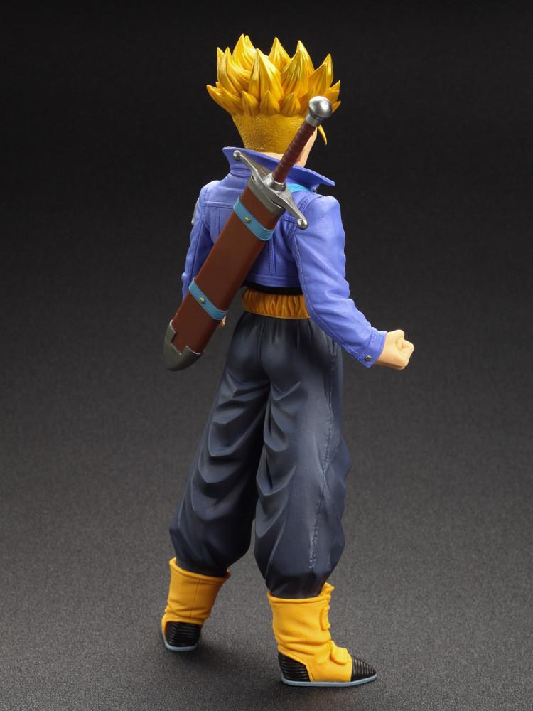 DBZ Trunks Figura Super Saiyan Adulto