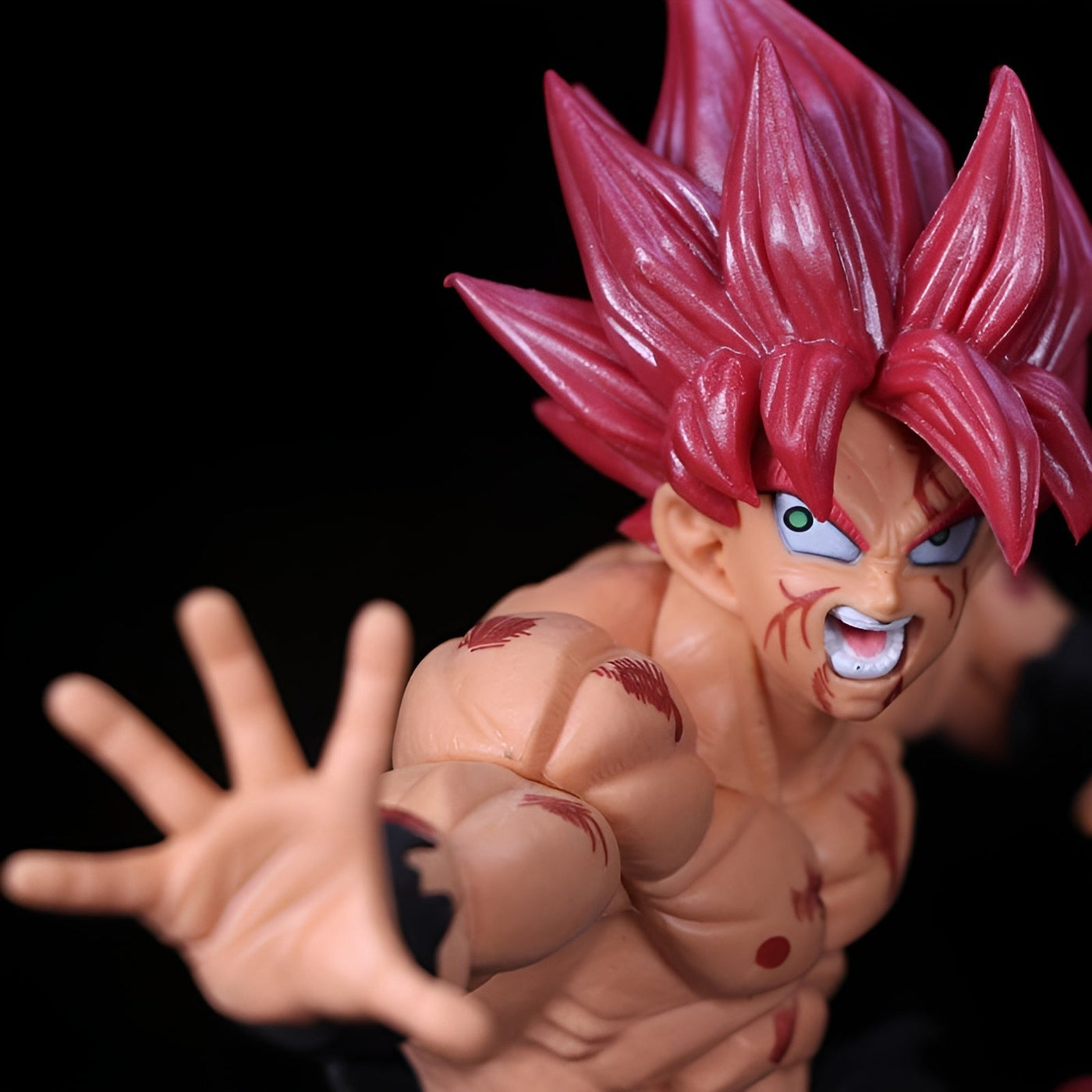 Figura DBS Goku Negro Rosado