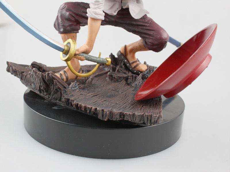 Figurine One Piece  Shanks Le Roux