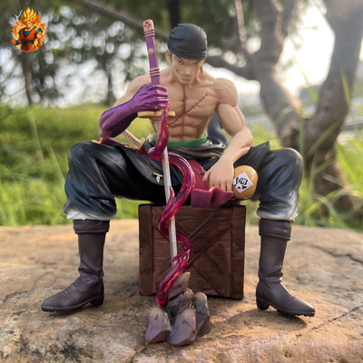 Figurine assise de Zoro de One Piece