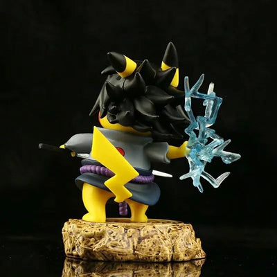 Figura Pokémon Pikachu Sasuke Uchiha